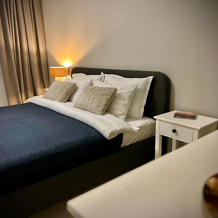 Blue Boho Studios And Apartments Brasov Bagian luar foto