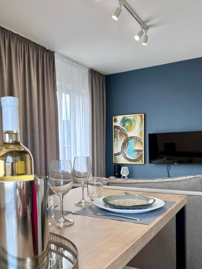 Blue Boho Studios And Apartments Brasov Bagian luar foto