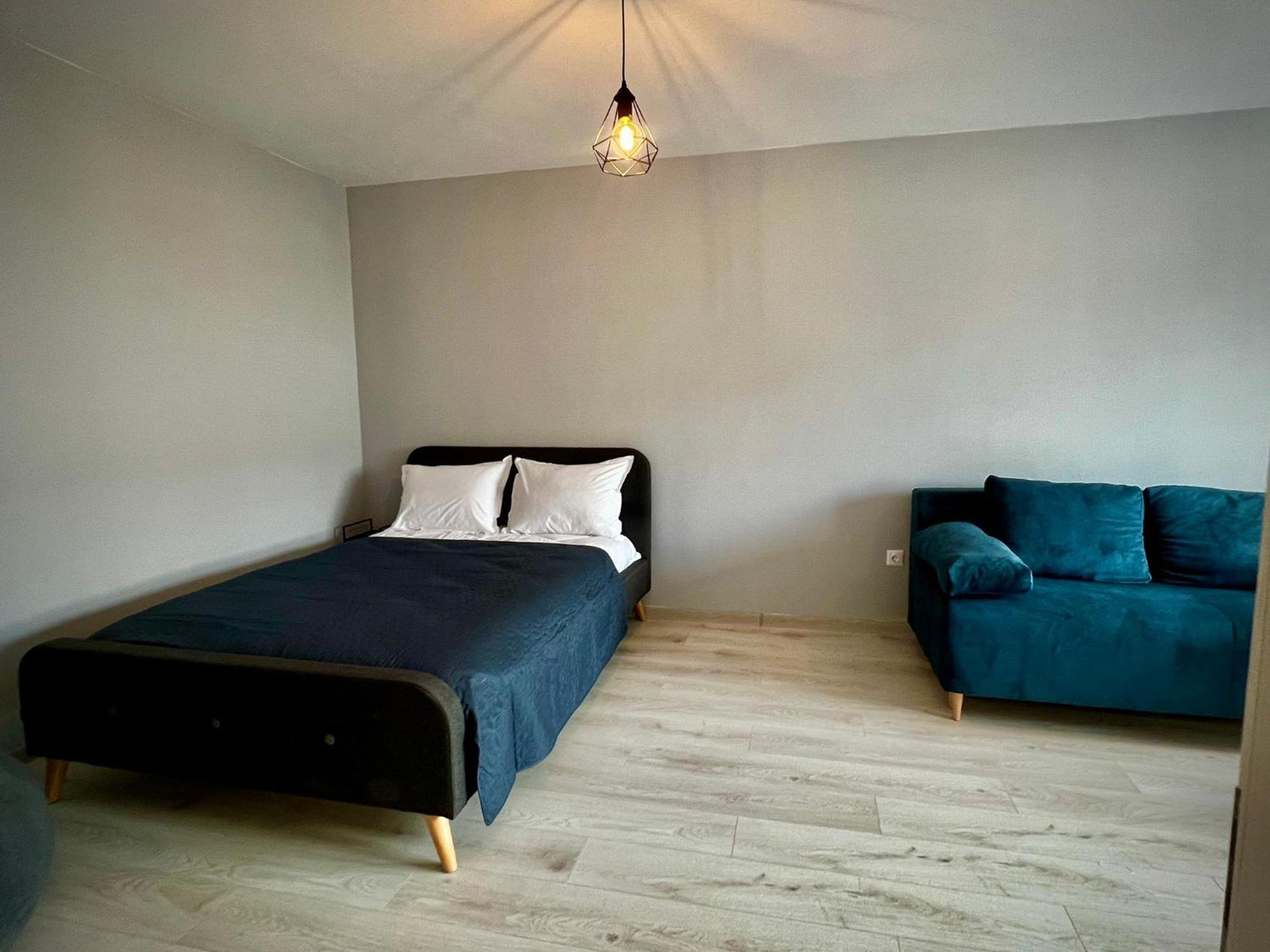Blue Boho Studios And Apartments Brasov Bagian luar foto